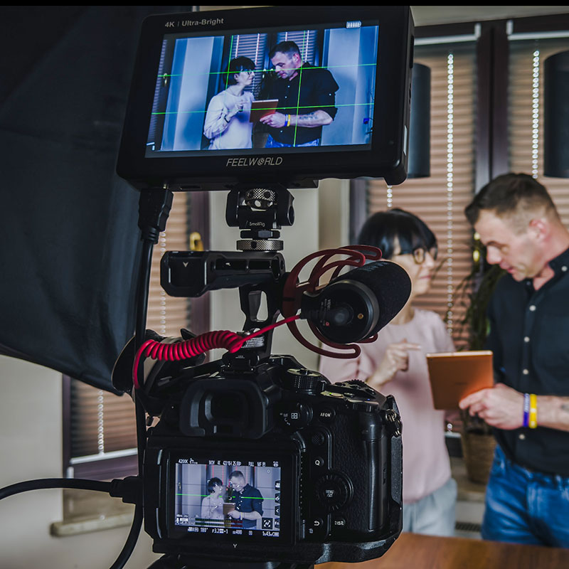 Plan zdjęciowy Solvefilm Studio — produkcja wideo dla firmy, realizacja na miejscu u klienta