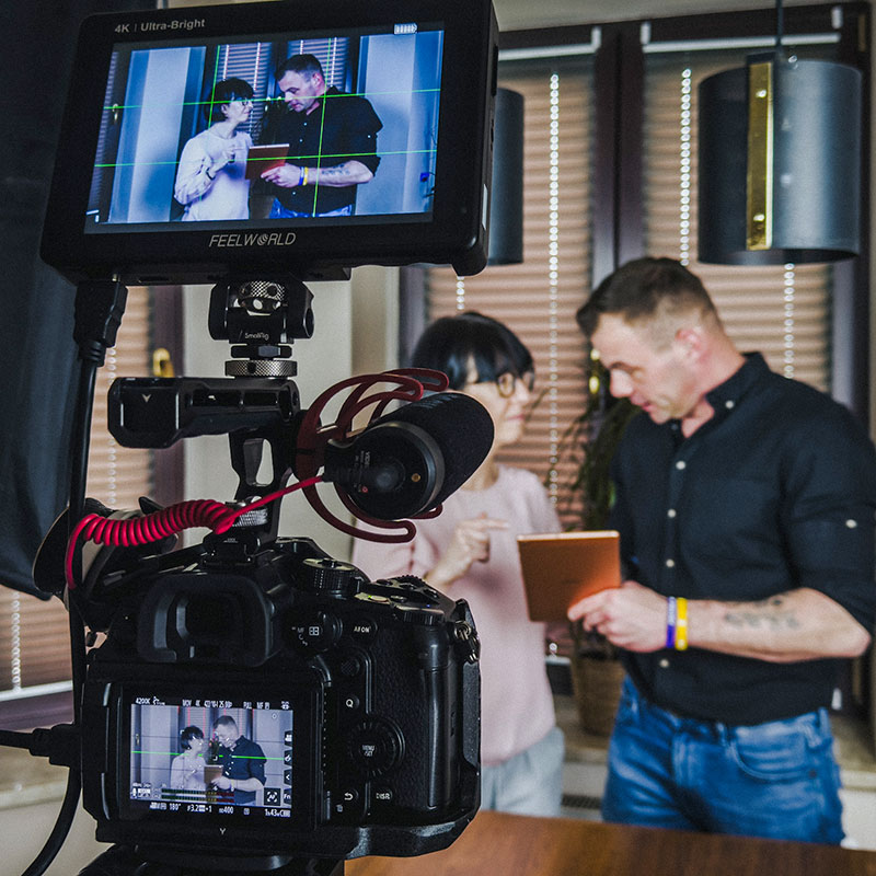 Nagranie referencji wideo dla firmy — Łukasz Księżopolski, Solvefilm Studio, produkcja case study wideo dla firm